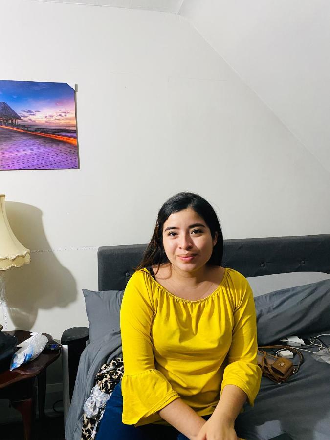 Lovely II Space Share A Room East York Canada Toronto Extérieur photo