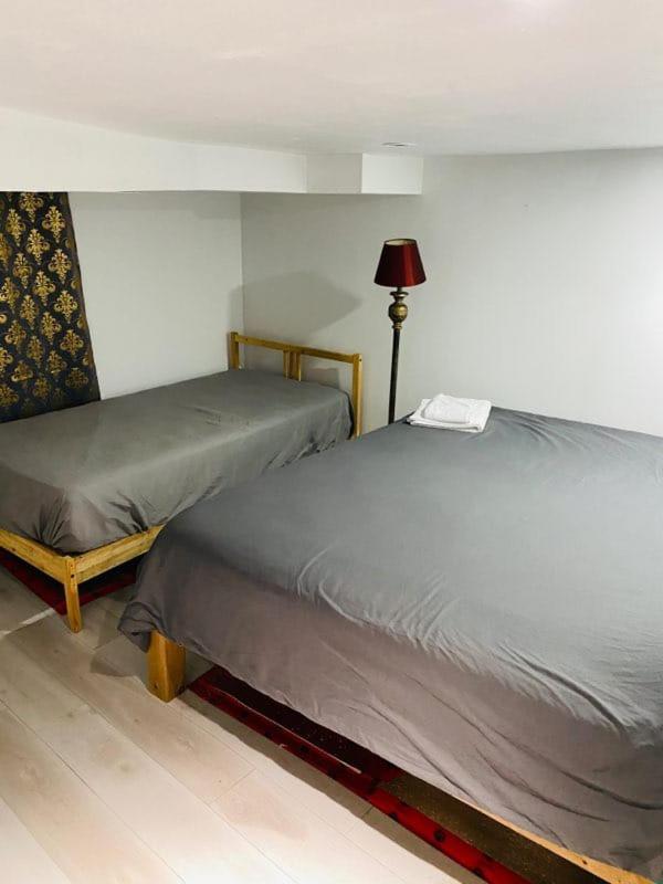 Lovely II Space Share A Room East York Canada Toronto Extérieur photo